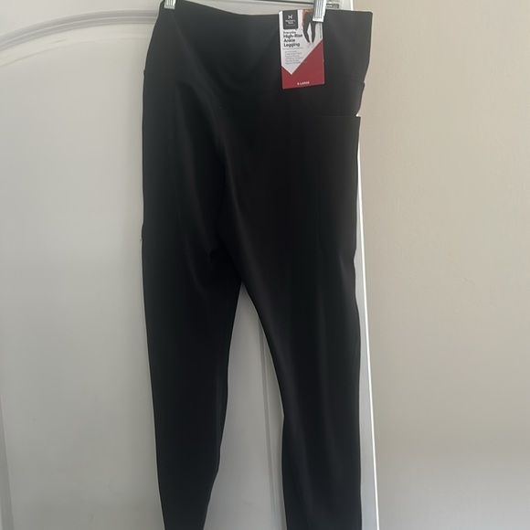 NWT Member’s Mark High Rise Black High-Waisted Ankle Leggings Sz XL with Pockets - Picture 6 of 6